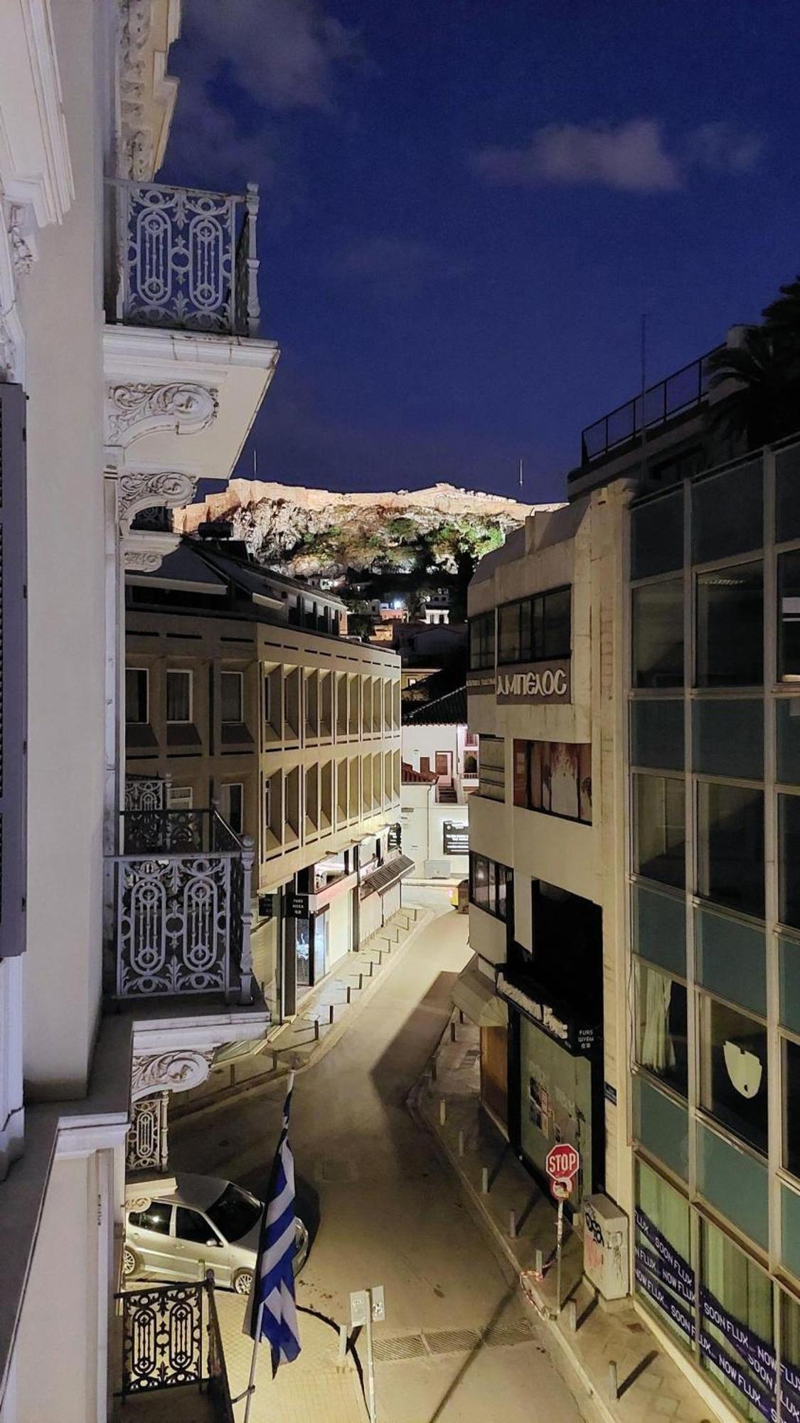 Elegant Apartment Under The Acropolis Athens Exterior photo