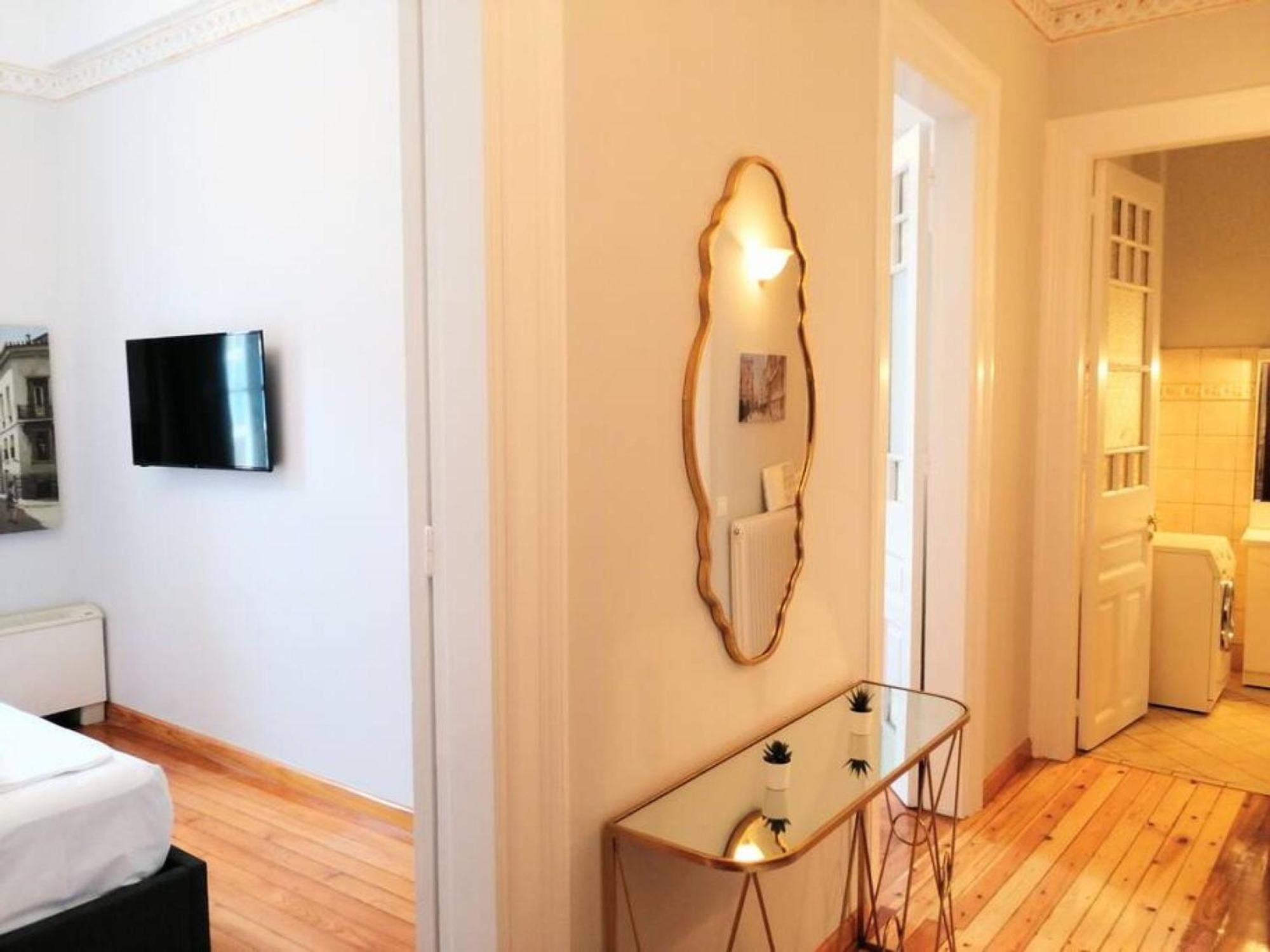 Elegant Apartment Under The Acropolis Athens Exterior photo