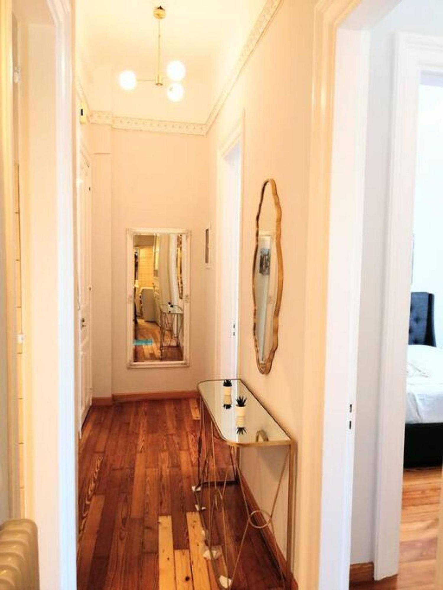 Elegant Apartment Under The Acropolis Athens Exterior photo
